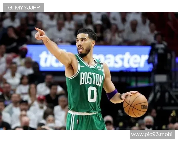 Shams:塔图姆已开始进行受控5对5对抗训练